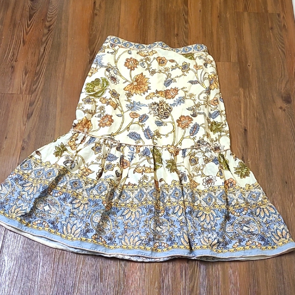 House of Harlow 1960 Brown Tiered Trumpet Midi‎ Skirt used good condition.